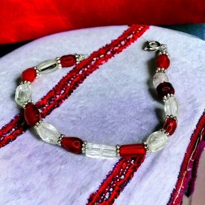 Glass bead bracelet